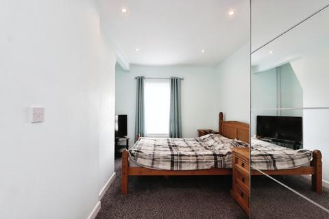 7 Doe Royd Drive, Sheffield, S5 8GG