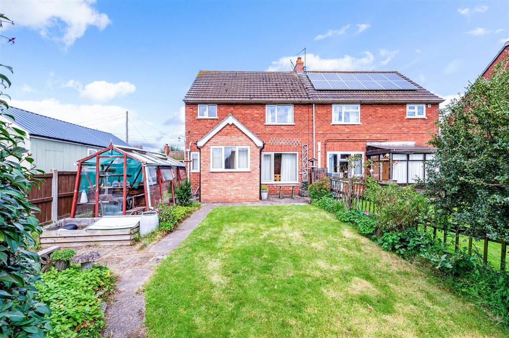 Jubilee Villas, Mamble, Kidderminster 3 bed semidetached house for