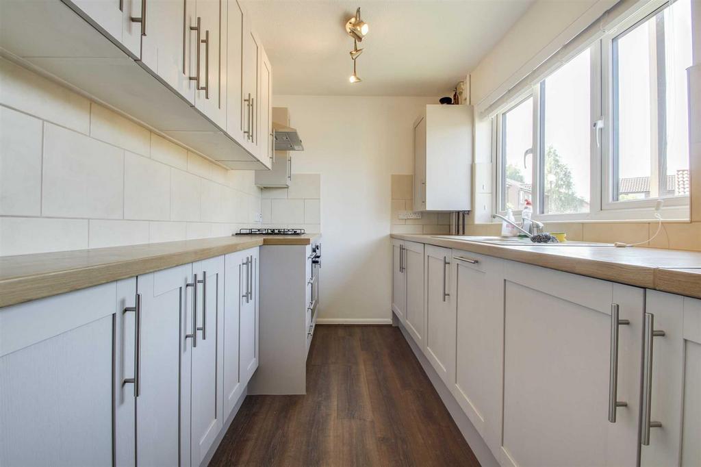 Sutton Court, Emerson Valley, Milton Keynes 2 bed terraced house for