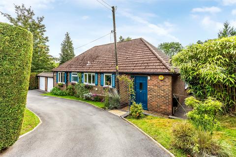 Braeside Johns Road, Tatsfield, Westerham, TN16 2AP
