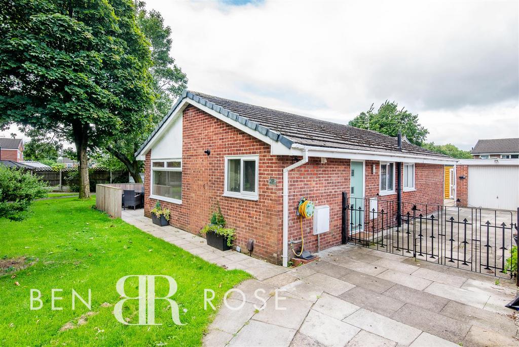 Cunnery Meadow, Leyland 3 bed detached bungalow for sale £280,000