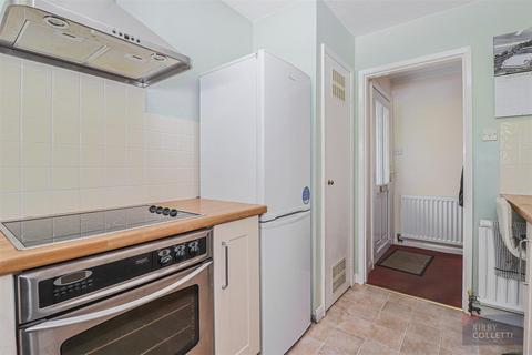 10 Brookside, Hoddesdon, EN11 8QW