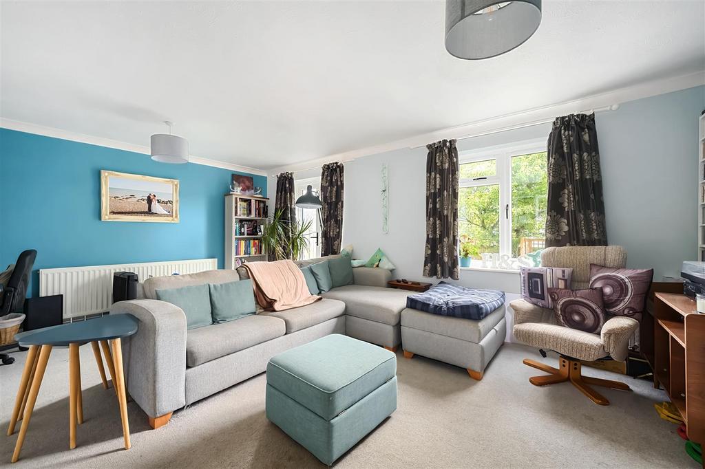 Priory Road, Hastings 4 bed detached house for sale £375,000