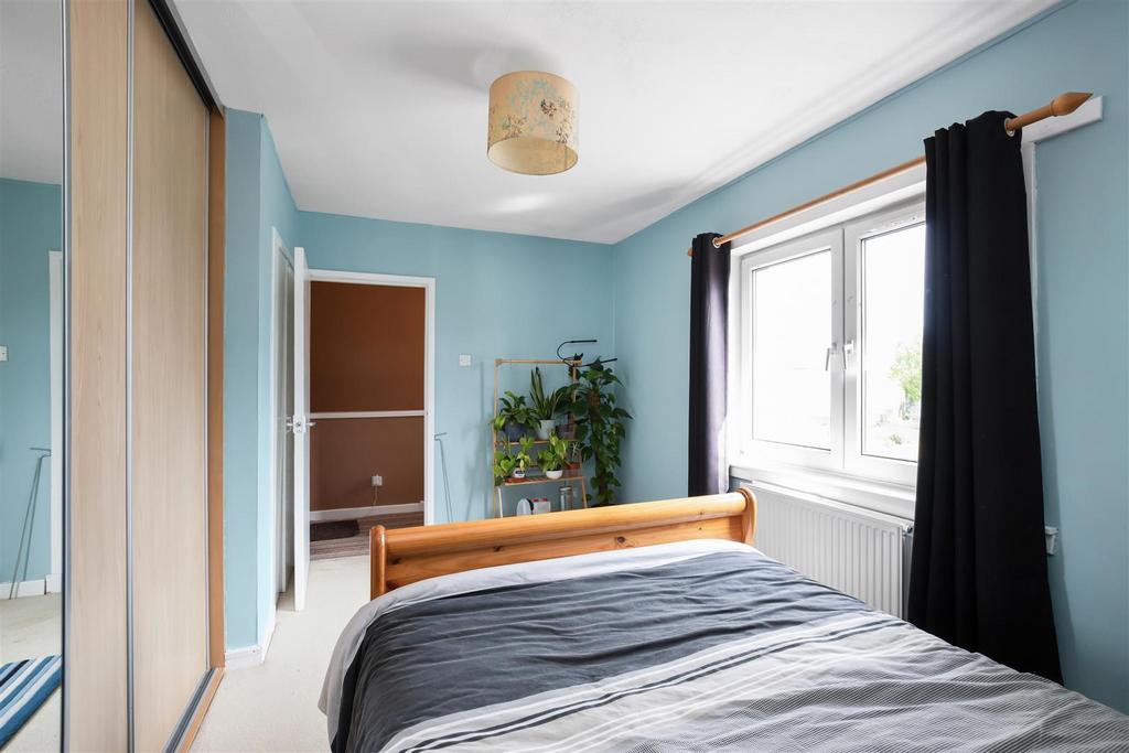 17 Hillfield Crescent 14.jpg
