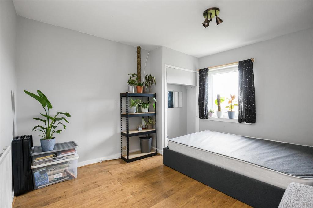 17 Hillfield Crescent 17.jpg