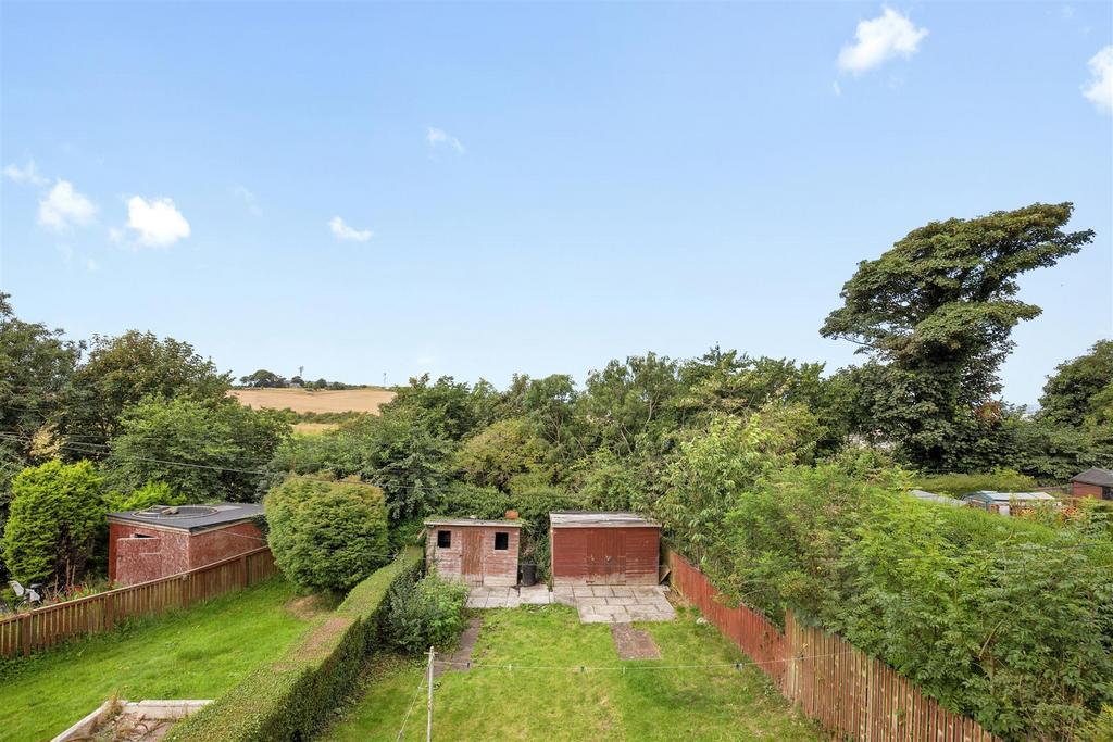 17 Hillfield Crescent 19.jpg