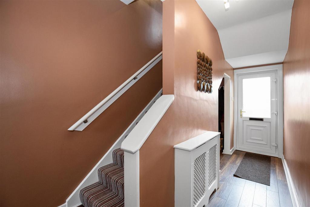 17 Hillfield Crescent 4.jpg