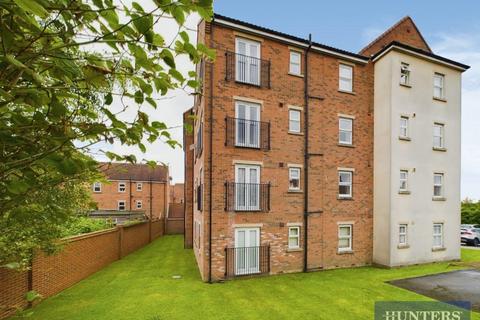 2 bedroom flat for sale, Cloisters Mews, Bridlington, East Riding of Yorkshire