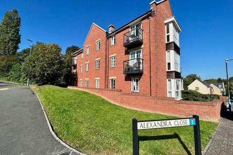 1 Alexandra Close, Dursley, GL11 4GN