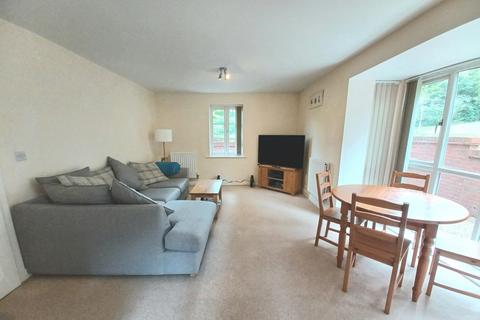 1 Alexandra Close, Dursley, GL11 4GN