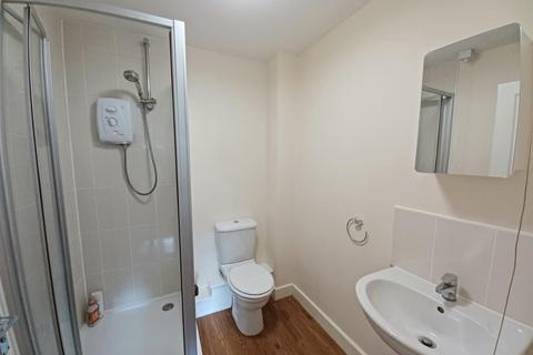 1 Alexandra Close, Dursley, GL11 4GN