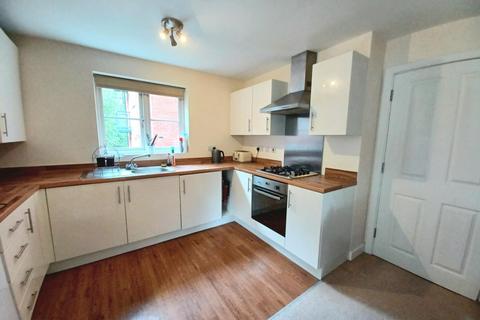 1 Alexandra Close, Dursley, GL11 4GN