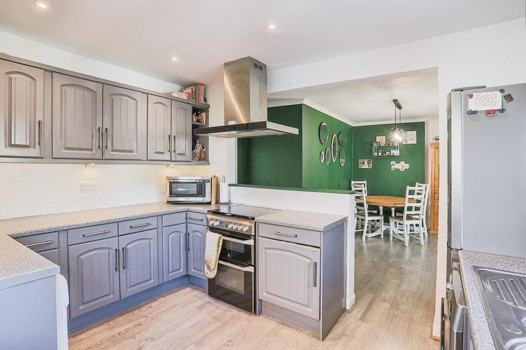Kingsley Road, Harrogate, HG1 4RB 3 bed semidetached house for sale