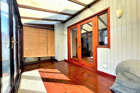 2 bedroom terraced house for sale - Falklands Road, Burnham-On-Crouch