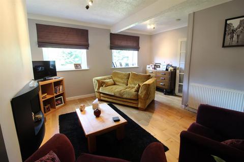 3 bedroom townhouse for sale, Werneth Road, Glossop