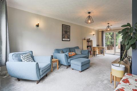 33 Anthea Drive, York, YO31 9DB