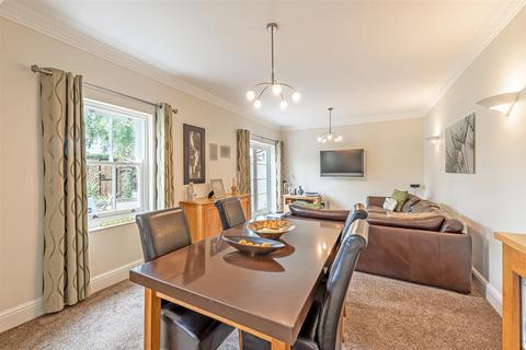 51 Ashberry Drive, Appleton Thorn, Warrington, WA4 4QS