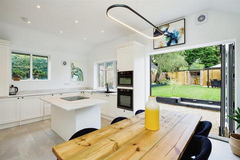 Kineton Eridge Road, Steel Cross, Crowborough, TN6 2SS