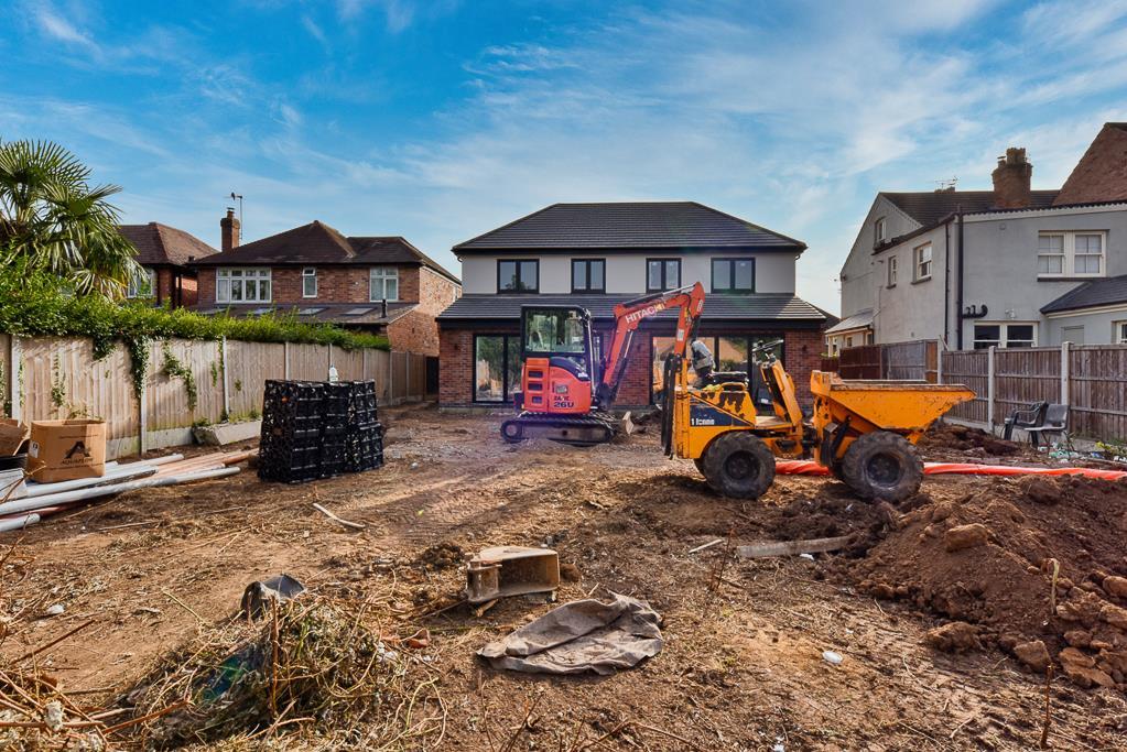 Chesterfield Drive, Burton Joyce... 3 bed semidetached house £395,000
