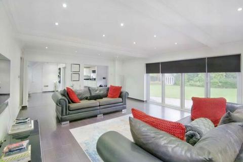 4 bedroom detached house for sale, Shenfield Road, Shenfield, Brentwood, CM15