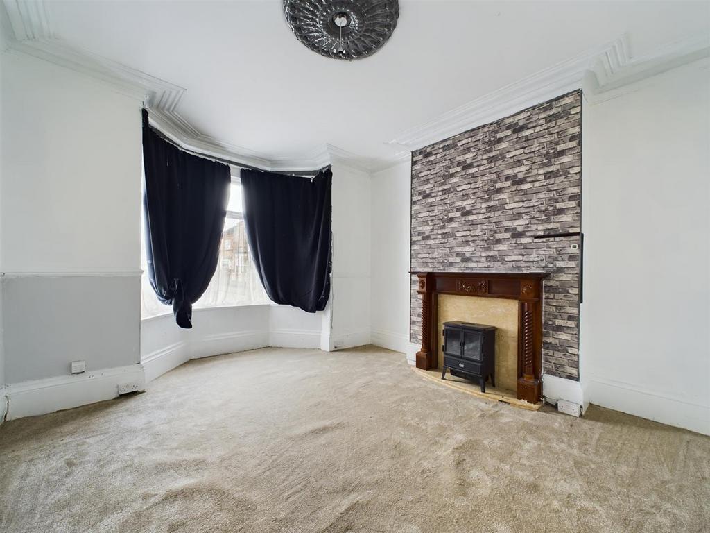 Trinity Grove, Bridlington 5 bed semidetached house for sale £179,950