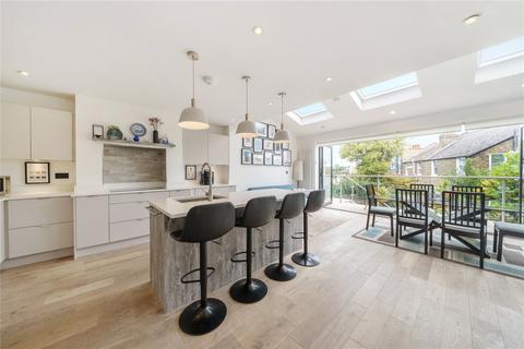 126 Victoria Road, Wood Green, London, N22 7XQ