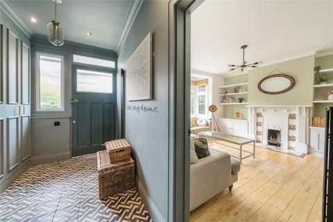 126 Victoria Road, Wood Green, London, N22 7XQ