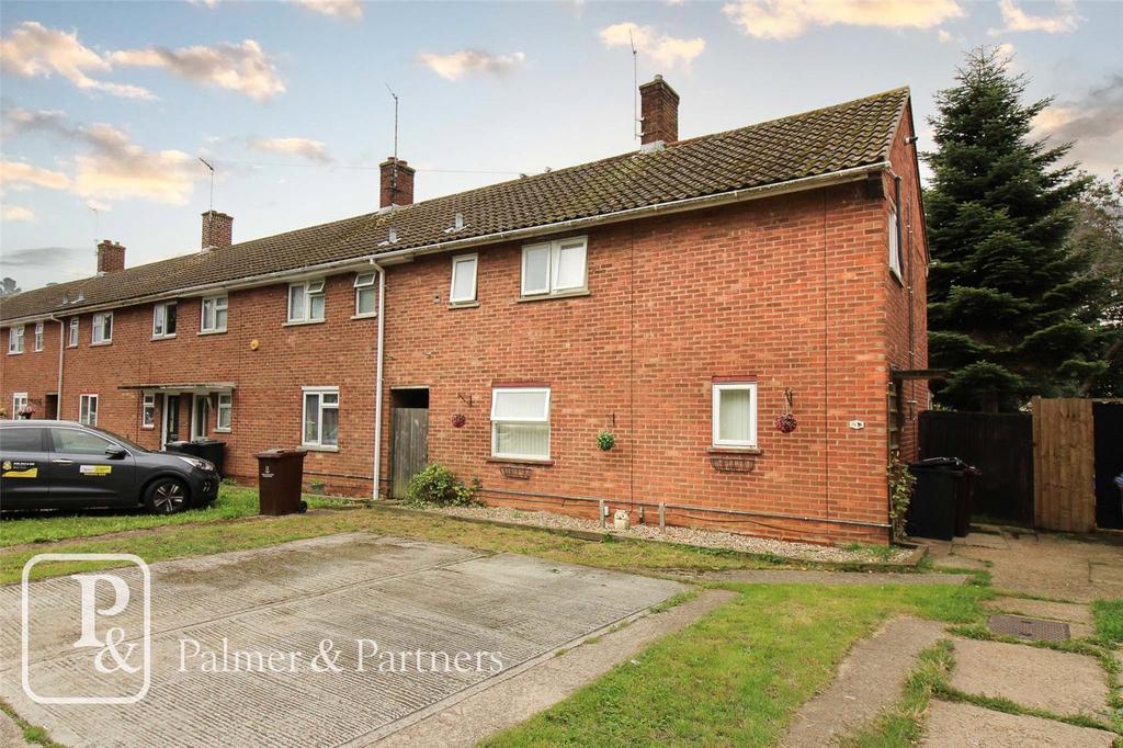 Moy Road, Colchester, Essex, CO2 3 bed semidetached house for sale £