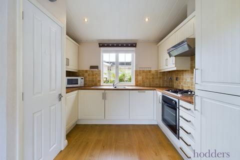 1 bedroom park home for sale, Duffins Orchard, Ottershaw, Surrey, KT16