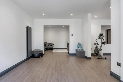 69 Birchtree Avenue, Dogsthorpe, Peterborough, PE1 4HP