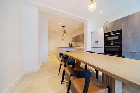 4 bedroom terraced house for sale - Lainson Street, Southfields, SW18