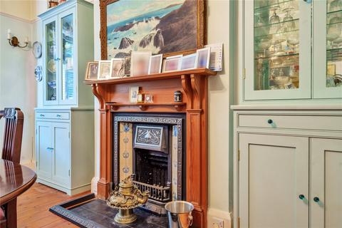 45 Woodside Avenue, London, N10 3HY