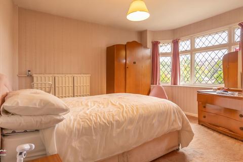 25 Dowlans Road, Great Bookham, Leatherhead, KT23 4LF