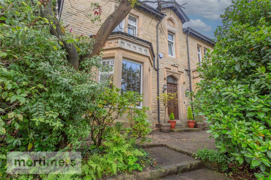 Manchester Road, Accrington, Lancashire, BB5 4 bed detached house for