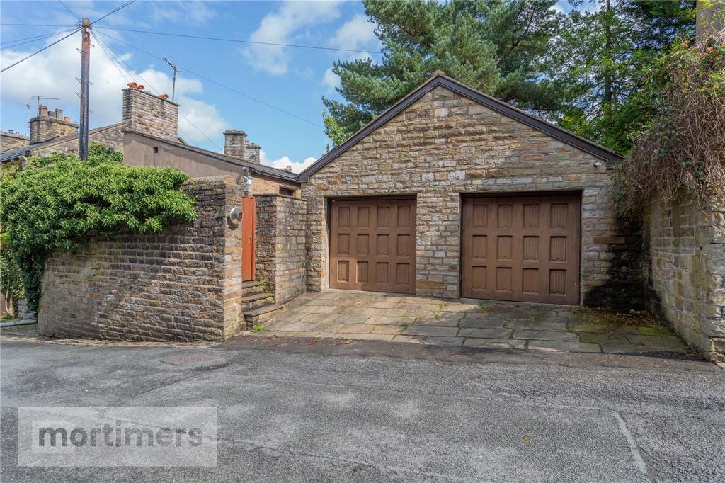 Manchester Road, Accrington, Lancashire, BB5 4 bed detached house for