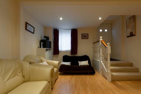 2 bedroom maisonette to rent, Howburn Place, The City Centre, Aberdeen, AB11