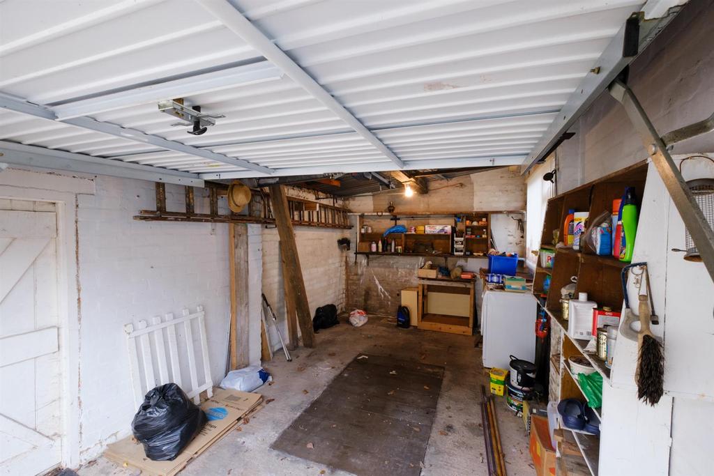 Rosemary Lane, Workington CA14 2 bed terraced house £110,000