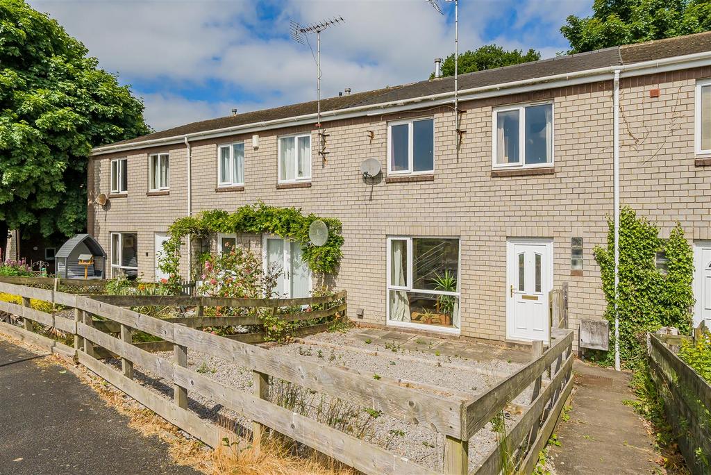 Langdale Drive, Cockermouth CA13 3 bed terraced house for sale £149,950