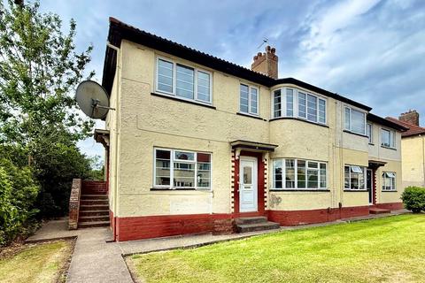 2 bedroom flat to rent, Redesdale Gardens, Leeds, West Yorkshire, LS16