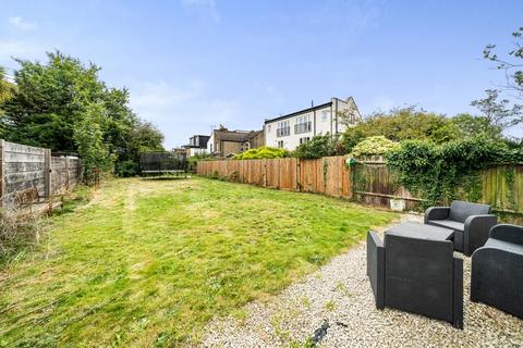 5 bedroom detached house for sale - Bromley Common, Bromley