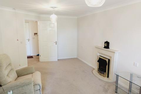 1 bedroom retirement property to rent, Edenbridge, Kent, TN8