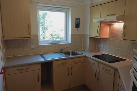 1 bedroom retirement property to rent, Edenbridge, Kent, TN8