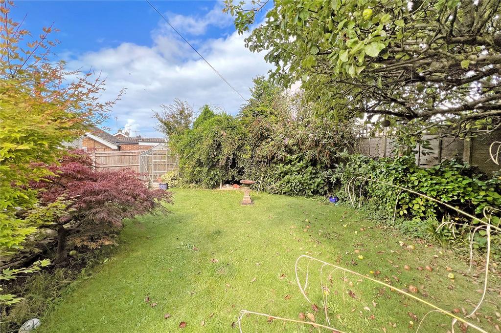 Chantryfield Road, Angmering, West Sussex 3 bed bungalow for sale £
