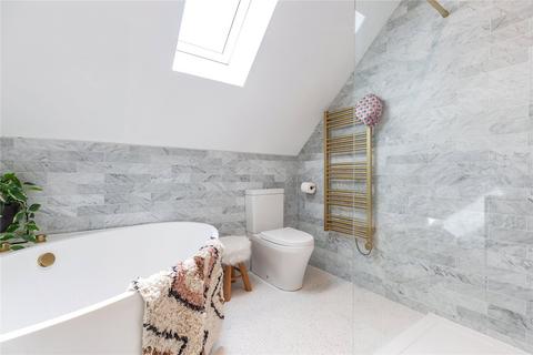 69 Ingrebourne Gardens, Upminster, RM14 1BN