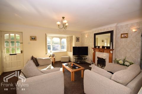 2 bedroom bungalow for sale, 4 Higher Moor Cottages