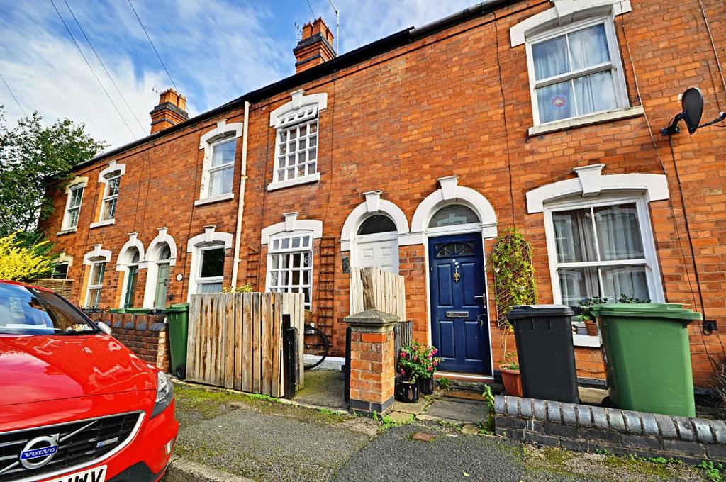 Prince Rupert Road, Worcester, WR5 2 bed terraced house £800 pcm (£