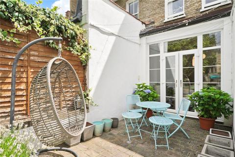 6 bedroom semi-detached house to rent - London, London SW19