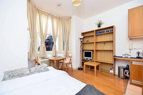 Studio to rent, Fairholme Road, West Kensington, London W14