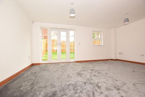 3 bedroom terraced house to rent - Barton Mill Road Canterbury CT1