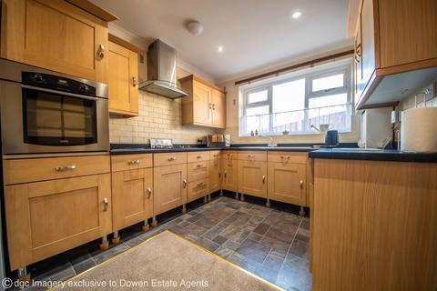 2 bedroom bungalow for sale - Queensland Road, Hartlepool